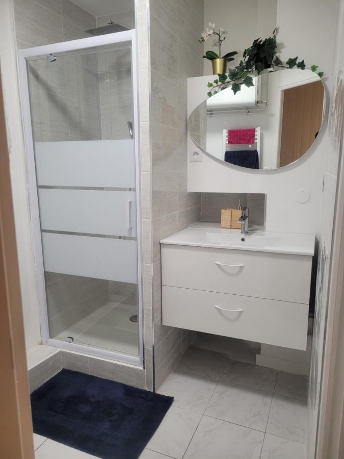 Le Paseo Apartment Troyes Ngoại thất bức ảnh